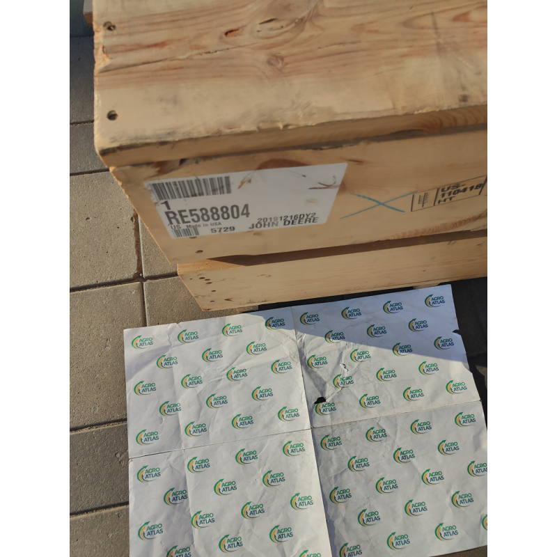 Привід вентилятора в зборі RE588804