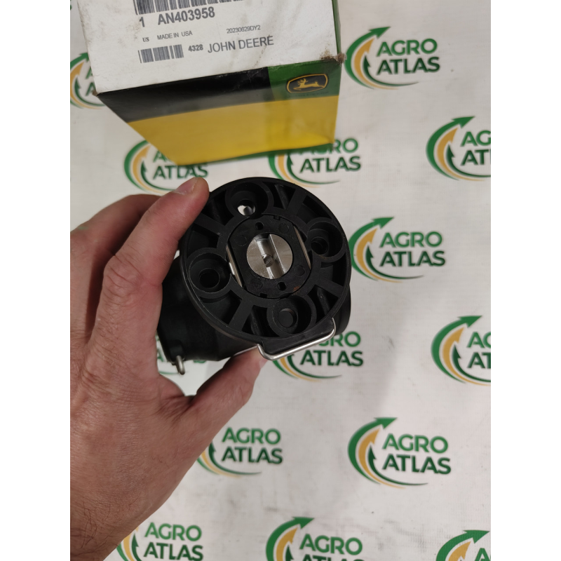 Клапан AN403958