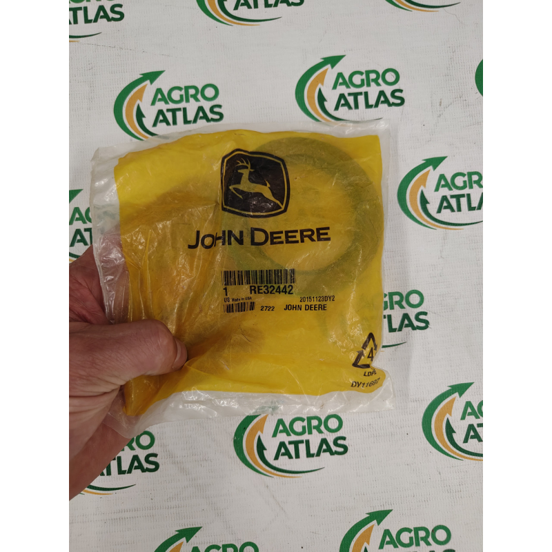 Сальник RE32442