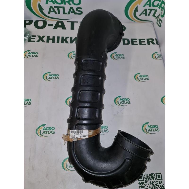 Патрубок повітряний RE556453  (RE580684) (RE556454)